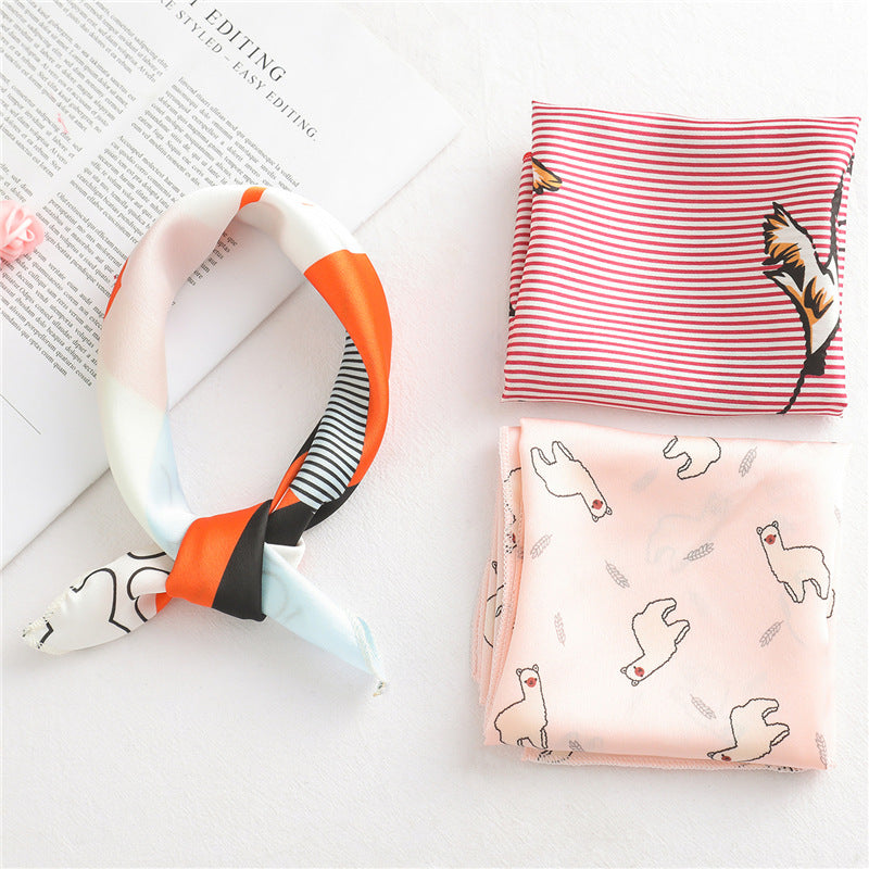 Women’s Small Square Silk Scarf Leopard Polka Dot Fashion Bandana Chic Neck Scarf Autumn Winter Hair Tie Wrist Wrap Multi-Purpose Stylish Accessory